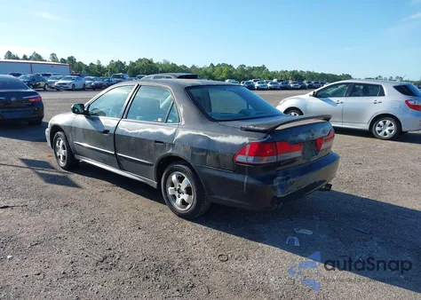 2001 Honda Accord 2.3 Ex from USA, damaged, VIN 1HGCG658X1A105247